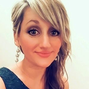 Meet your Posher, Lacey